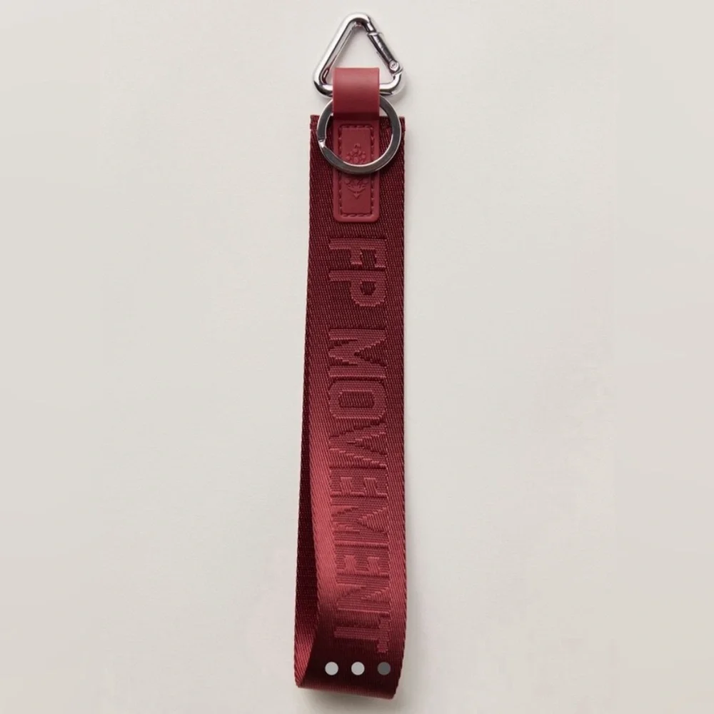 ♥️💖 FP Movement Keychain There It Is in Mahogany NWT - Picture 2 of 2